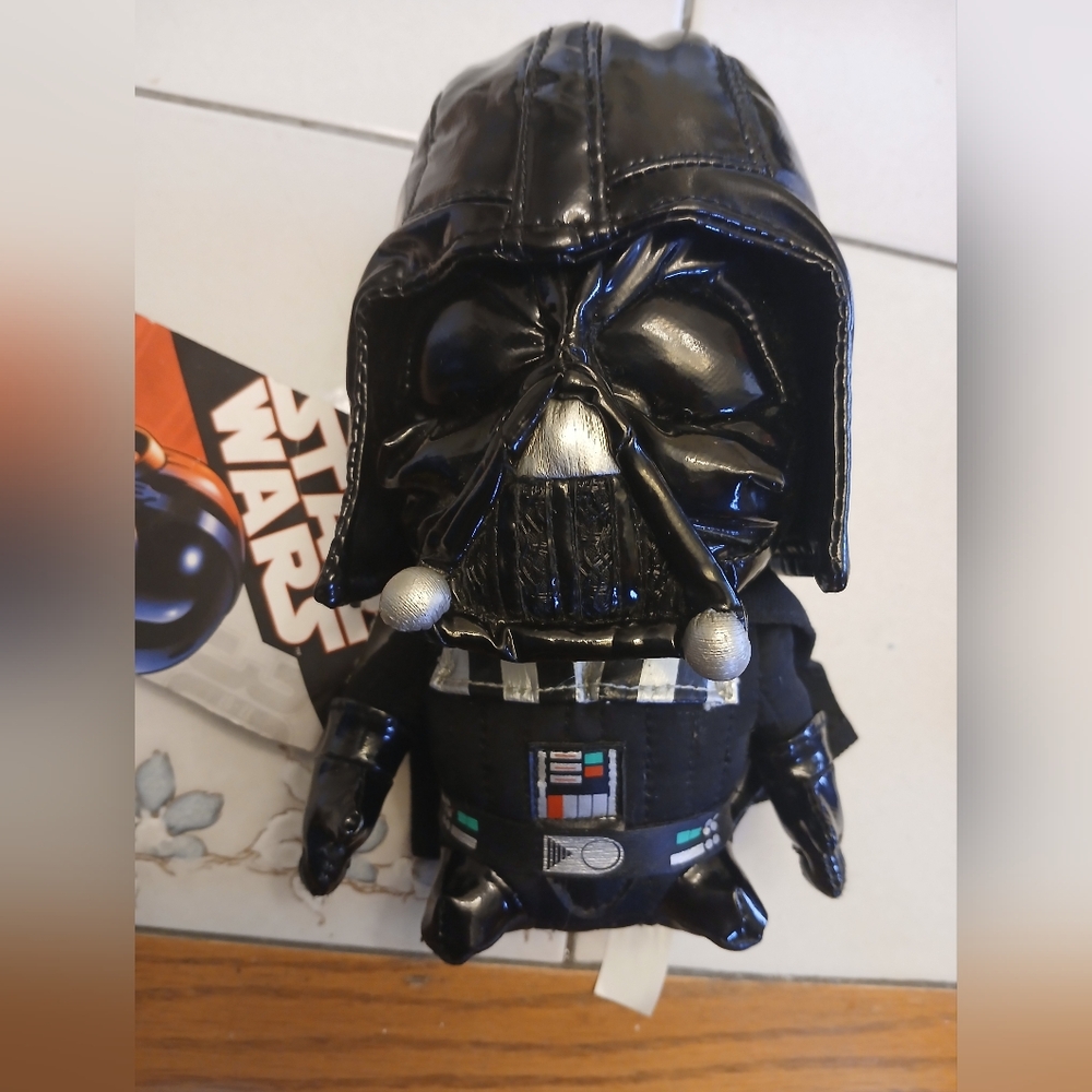 NWT Star Wars Collectible Plush. Darth Vader.